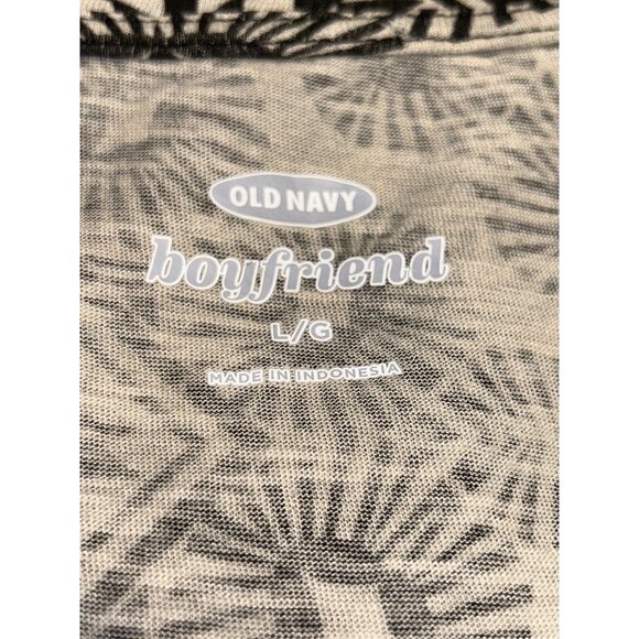 OLD NAVY Sz LARGE Boyfriend Fit Tee Top Khaki Black Tribal Aztec Print EUC - Picture 7 of 8